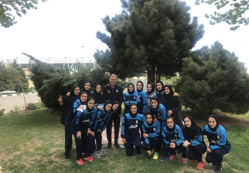 Carlos Queiroz and Iranian women futsal